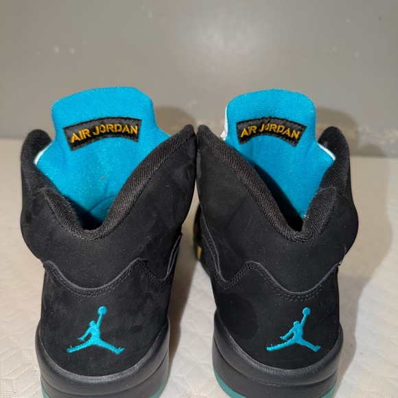 Jordan5 Aqua Sneakers - Picture 4 of 5